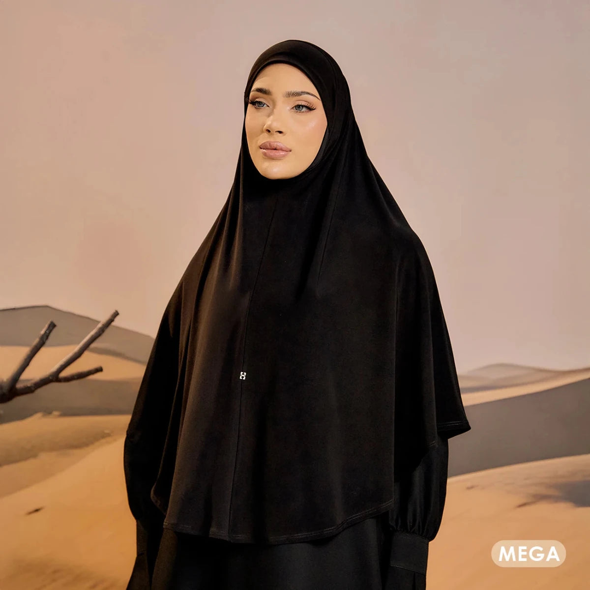 SO-MEDINA in BLACK