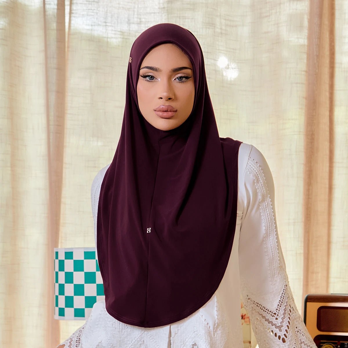 SO-ELESSIA in DARK CHERRY