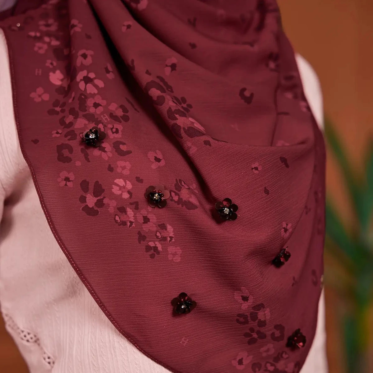 FAIRY-SO LUXE SERONERA in CRIMSON