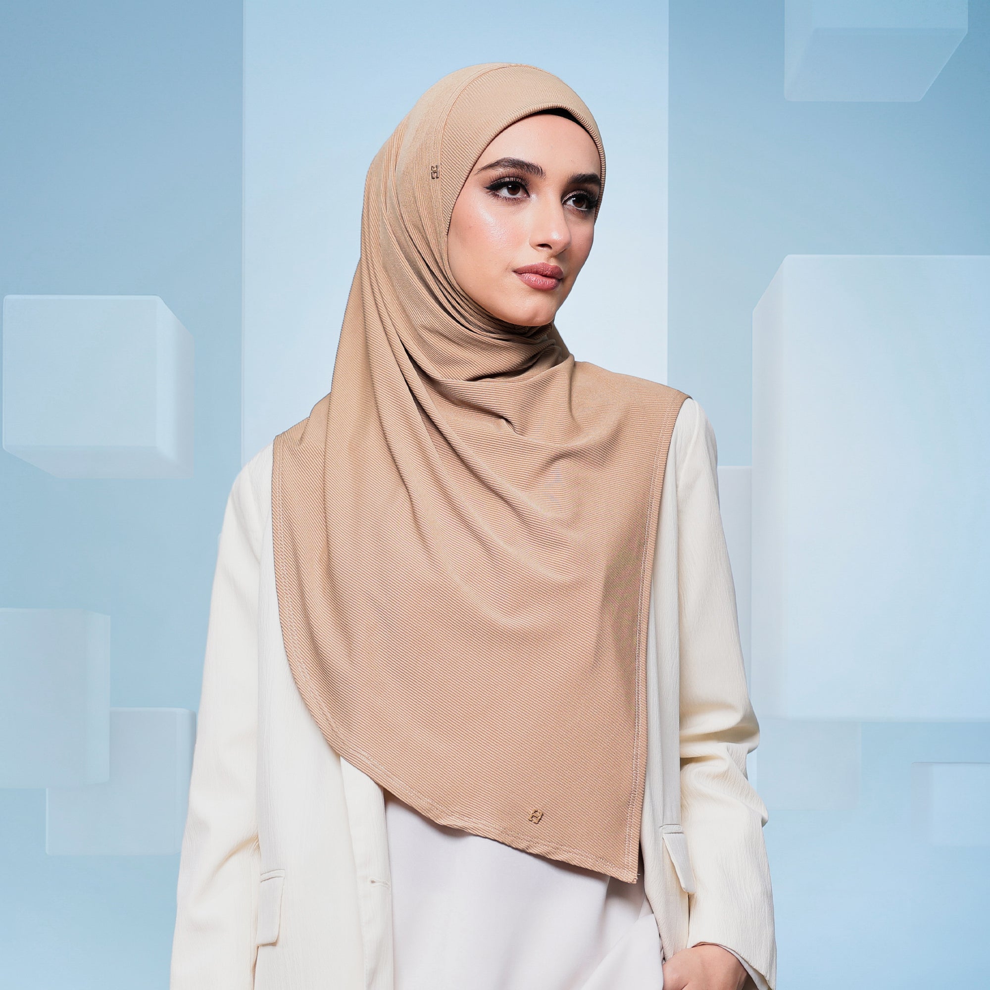 SO-SNAZZY in CASHEW
