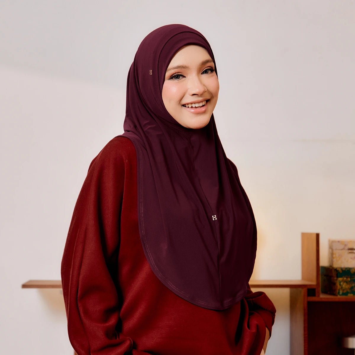 SO-JANELLE 2.0 SLIM in DARK CHERRY