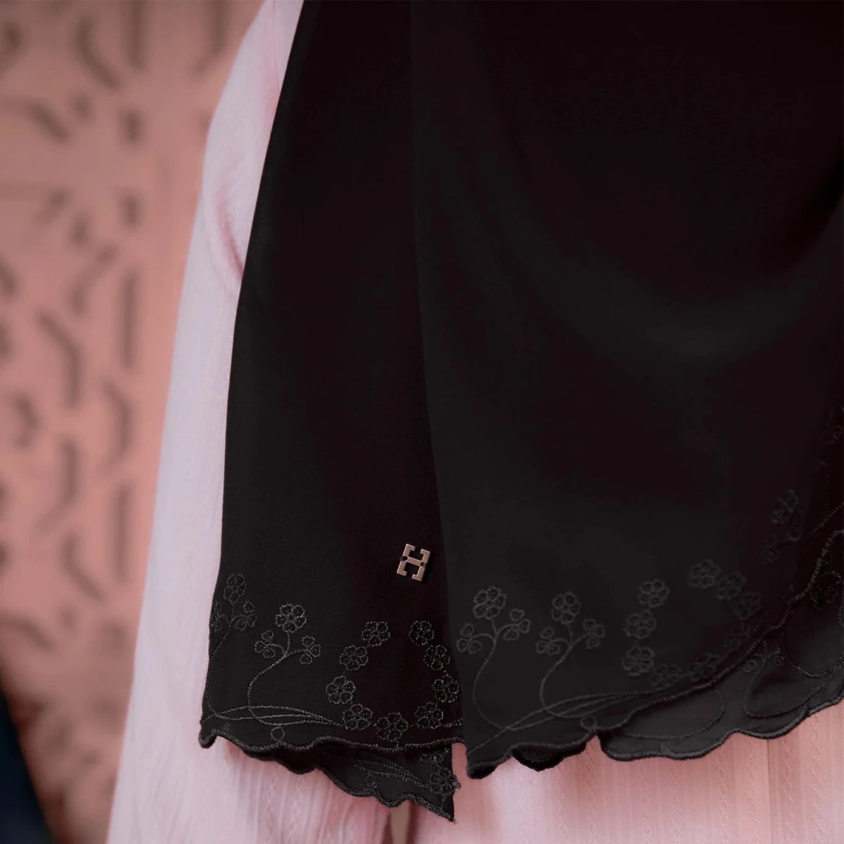 PS-ELENA HALF MOON in BLACK