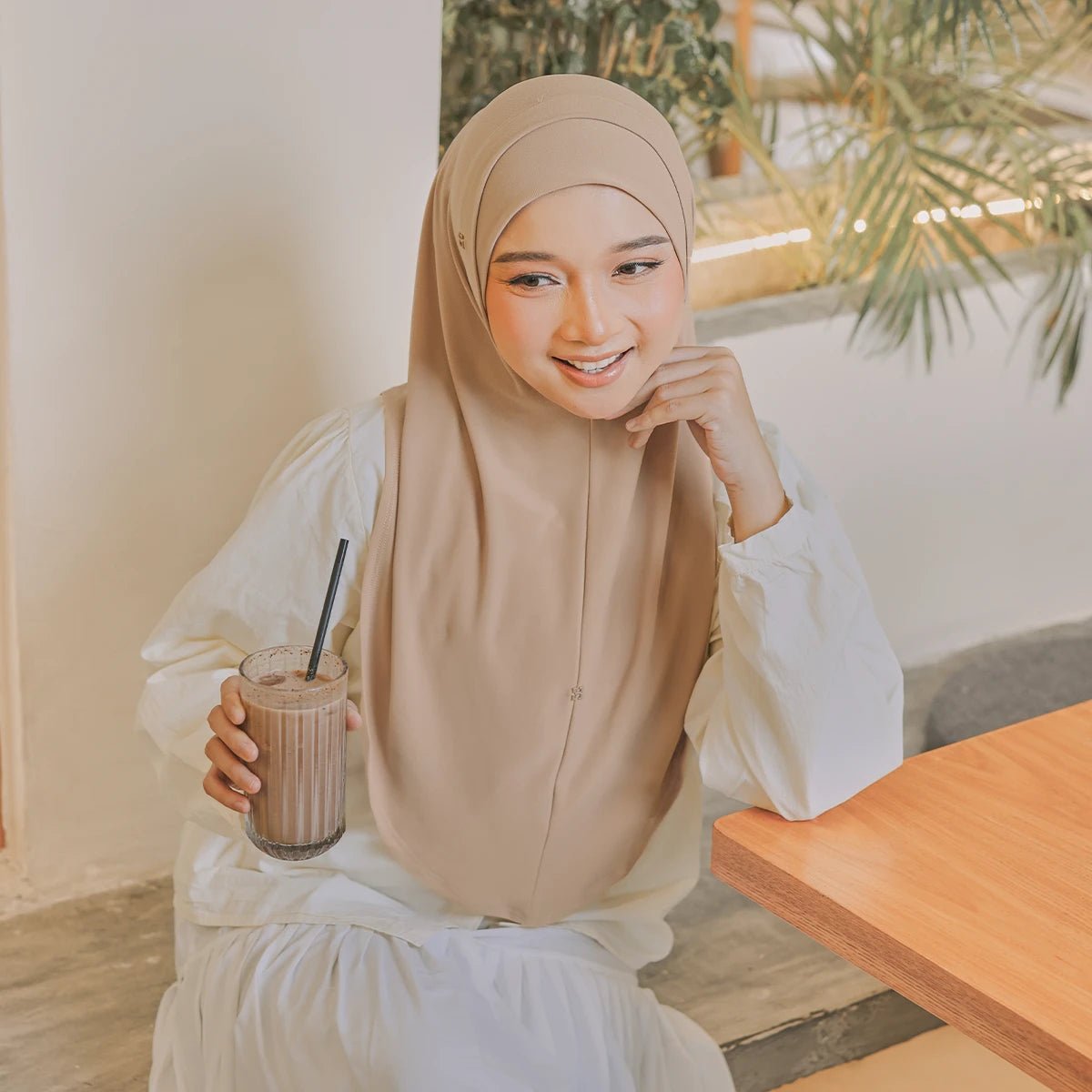 SO-ALEXANDRA in PEACHY ASH