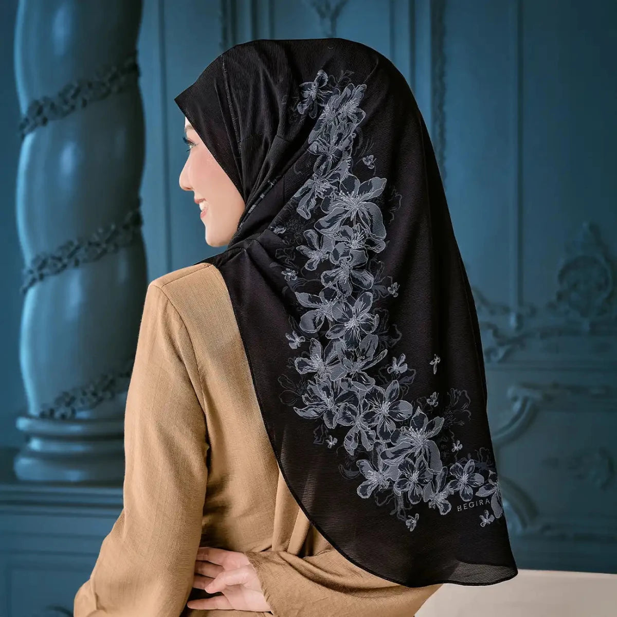 TWEELY-SO LUXE HANAMINA in BLACK