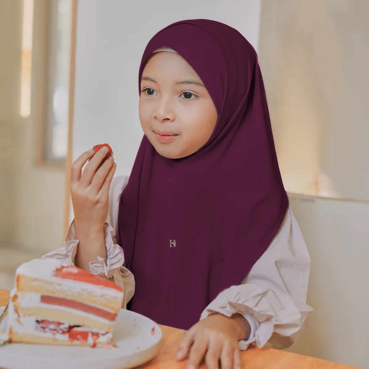 SO-LEXIE LITTLE GIRL in ROYAL PLUM