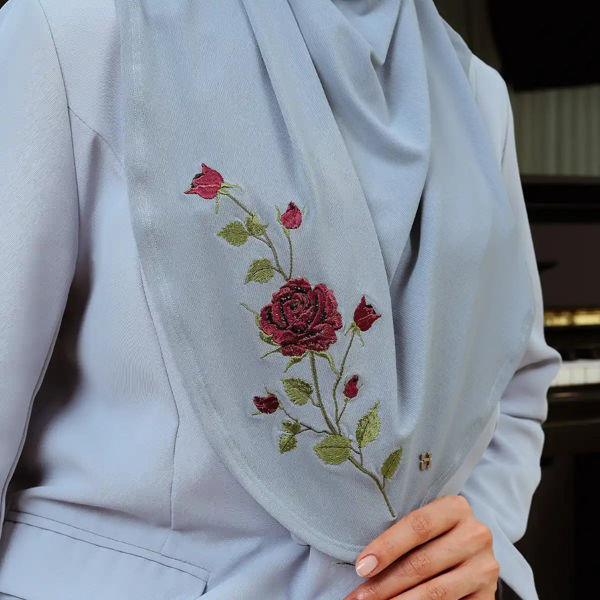 SO-MAREYYA TWC LUXE BRAVE ROSE in MIST BLUE