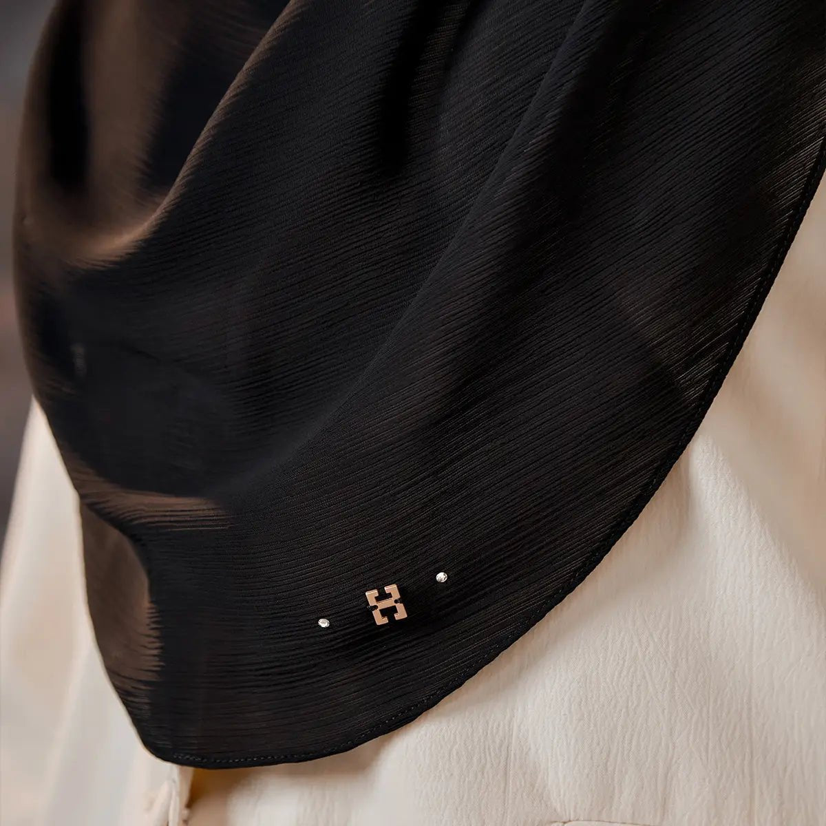 TWEELY-SO PLAIN in BLACK