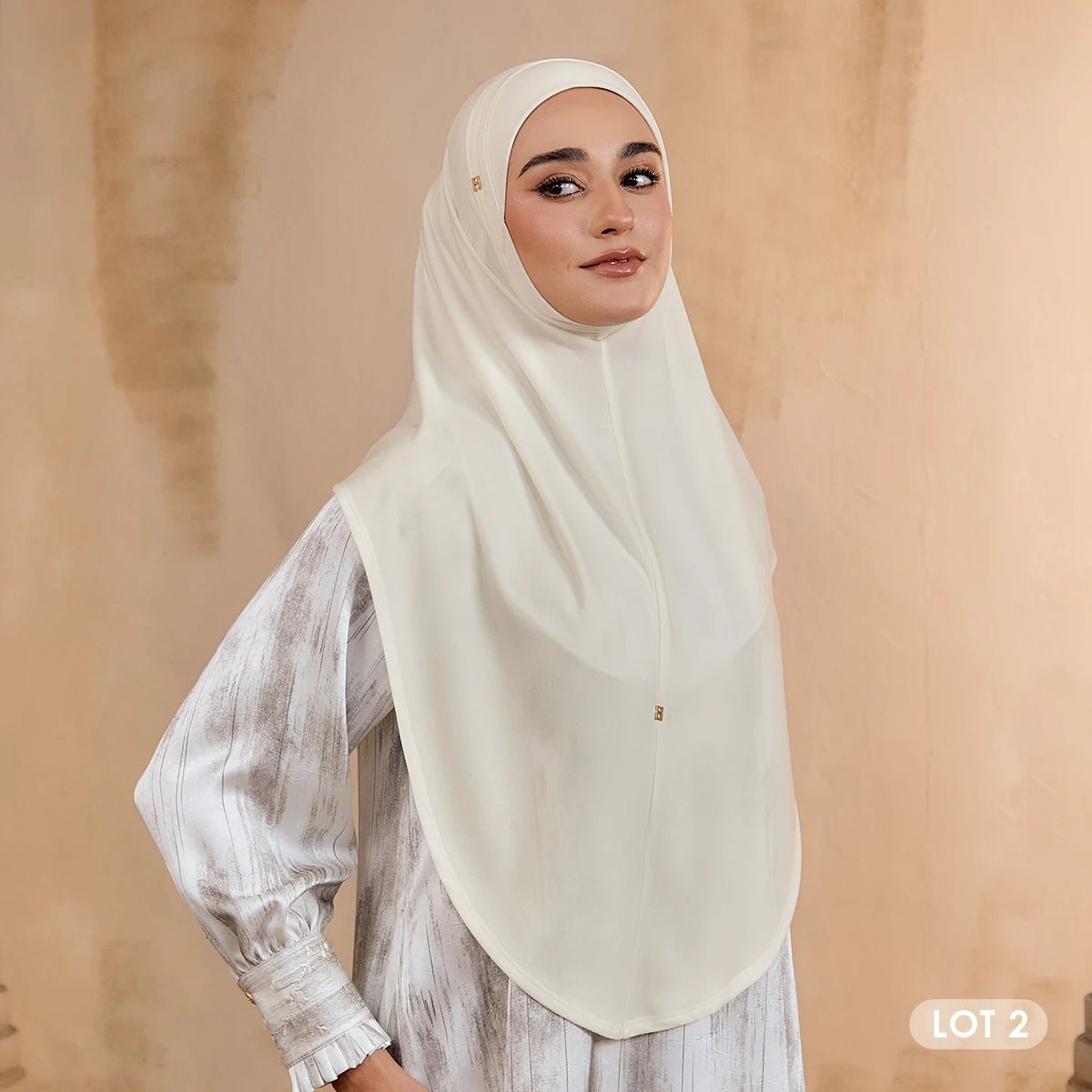 SO-MARJAN TWILL in BUTTER PEARL