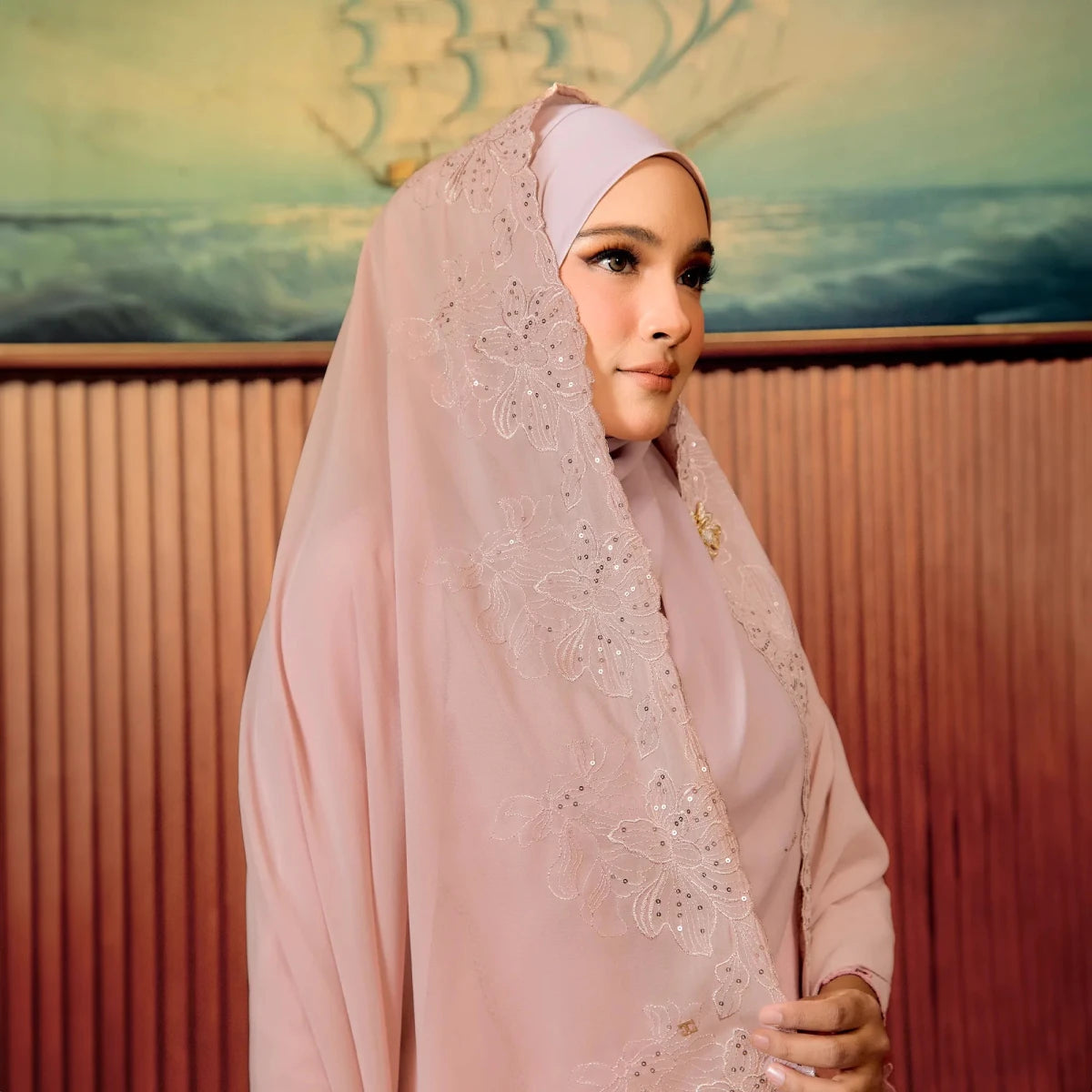 PS-CHLOE in BLUSH