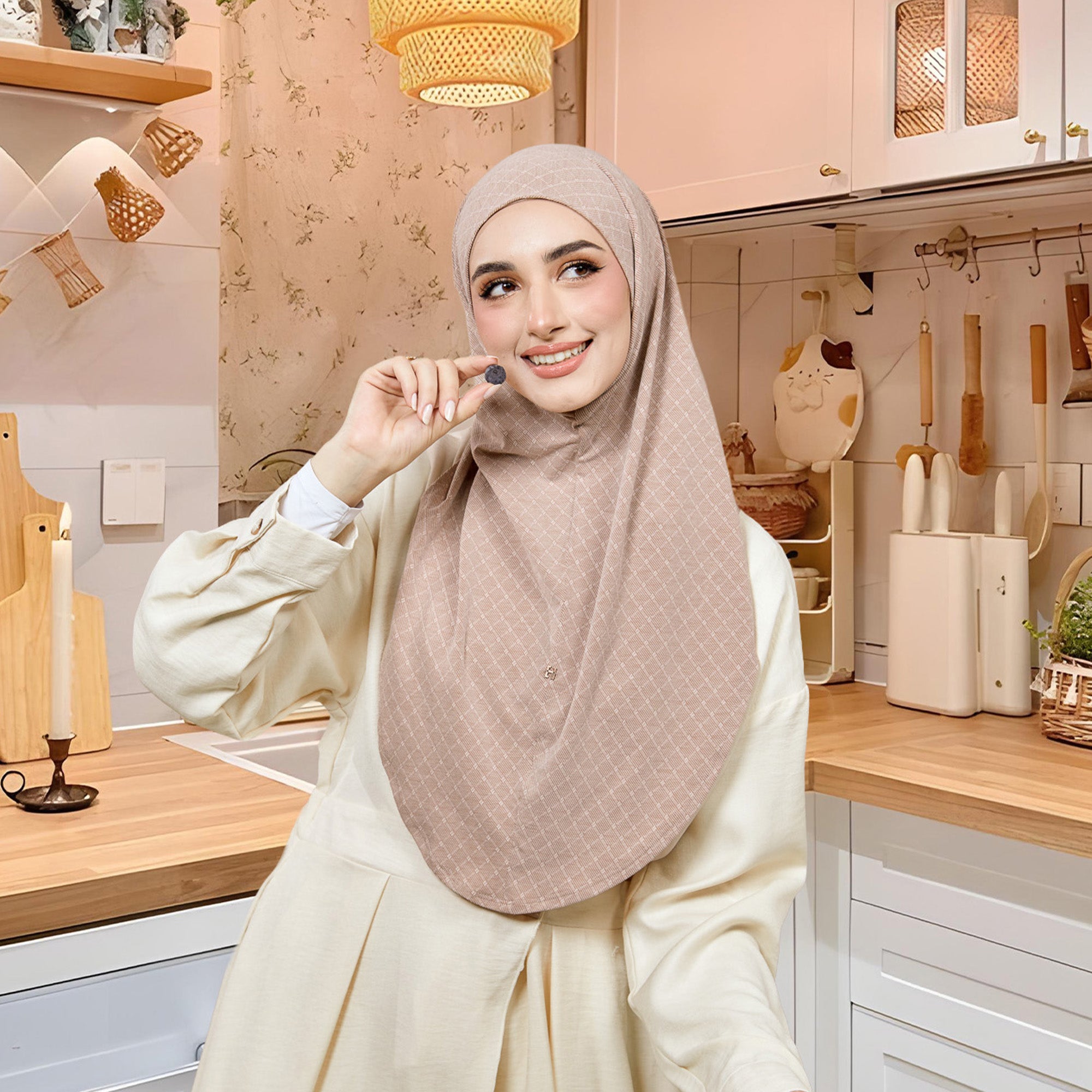 SO-LEILANI LIMITED EDITION in CARAMEL
