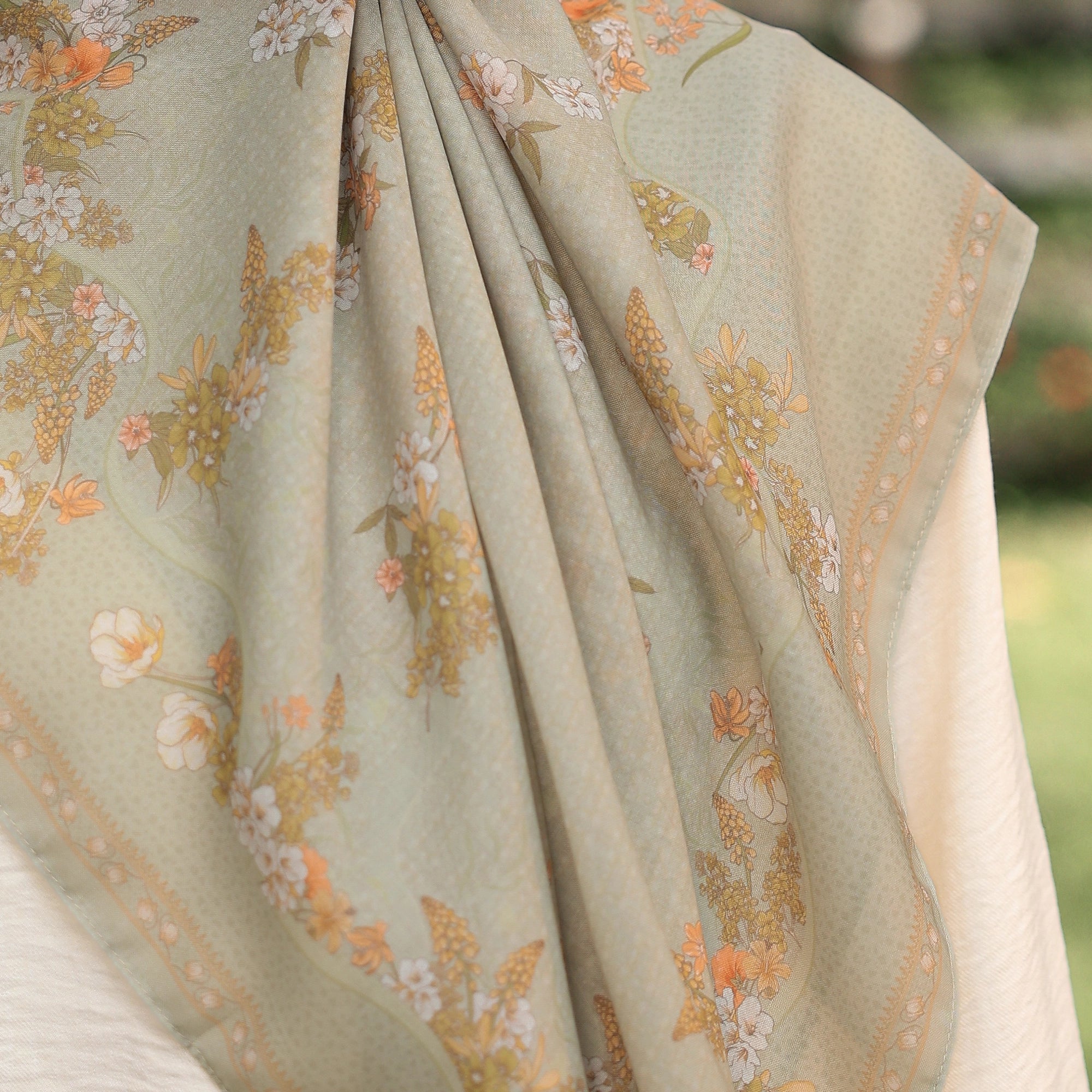 PS-GARLAND VOILE in CIRCUS GREEN
