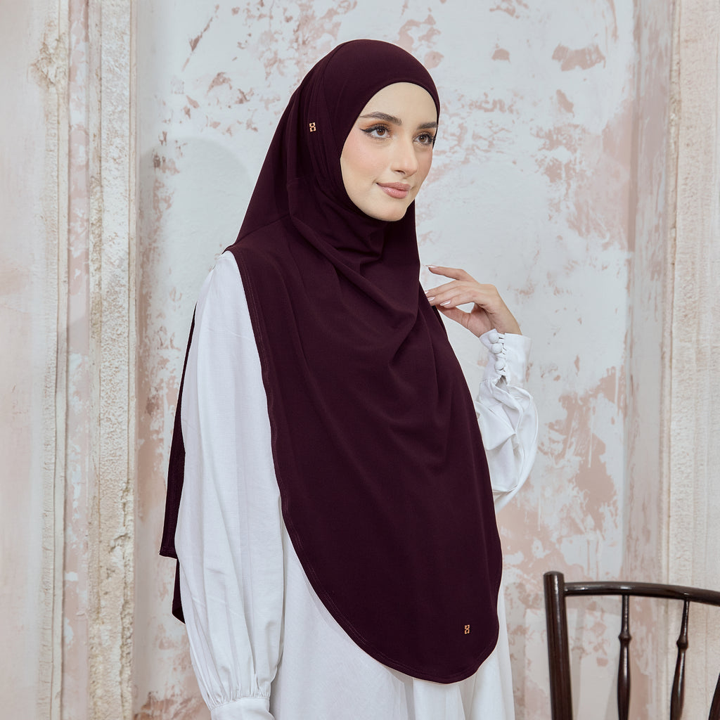 SO-INAYAH in CRANBERRY