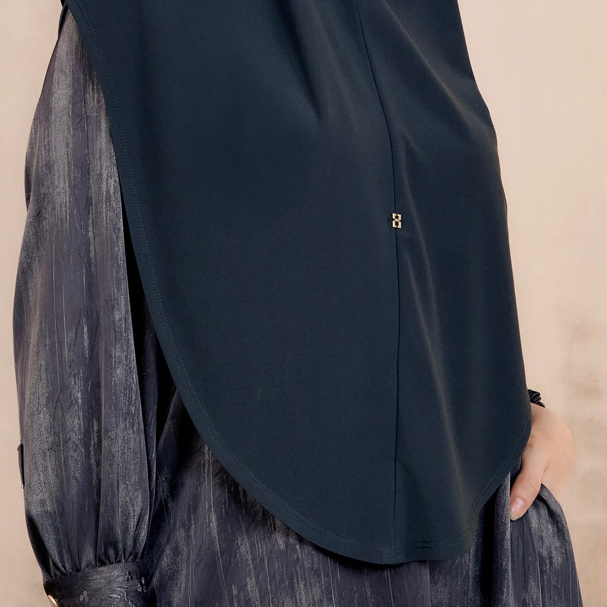 SO-MARJAN TWILL in DARK BLUE