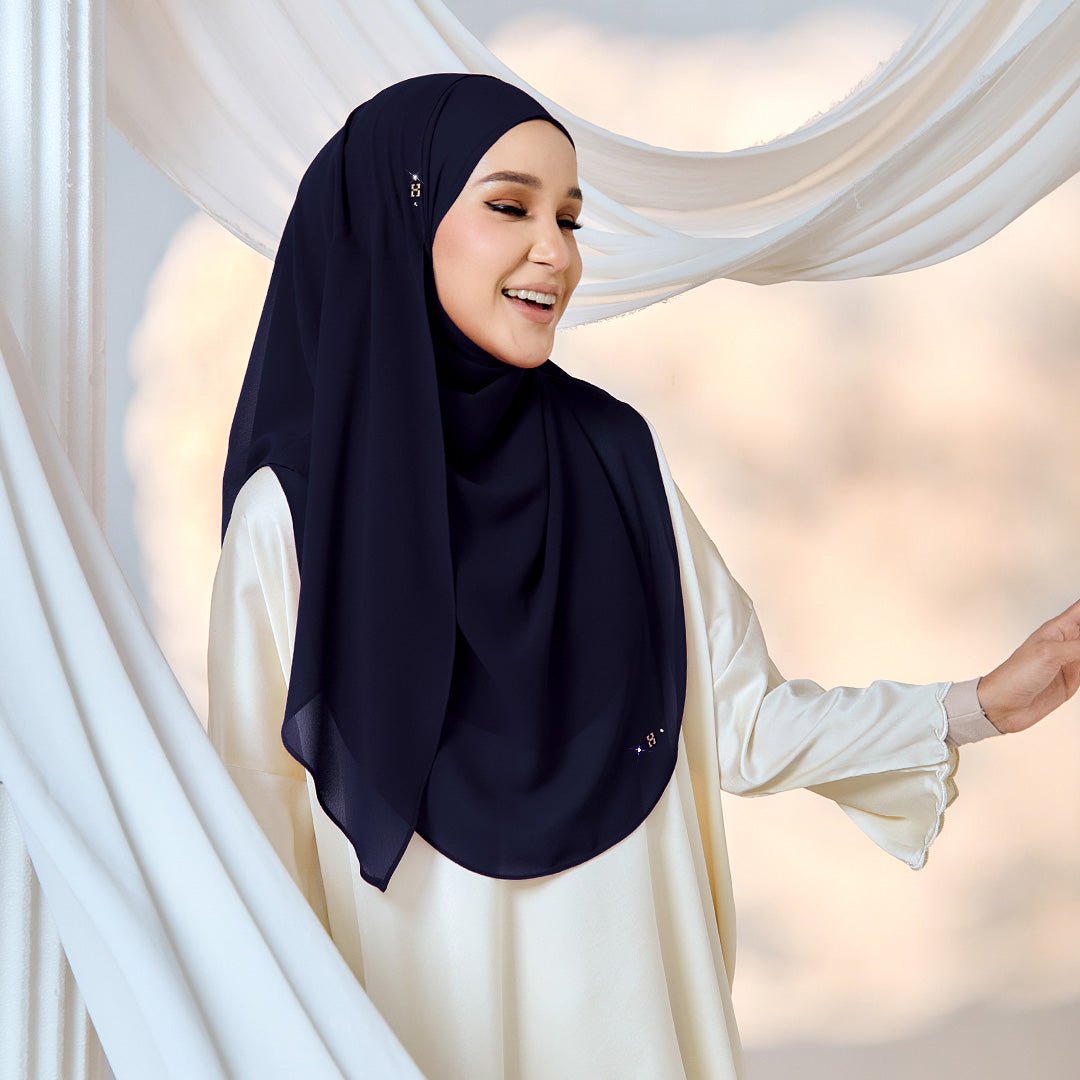 PRETTILY-SO in DEEP NAVY