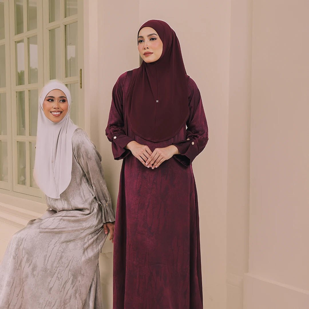 JO-KAREENA in BURGUNDY