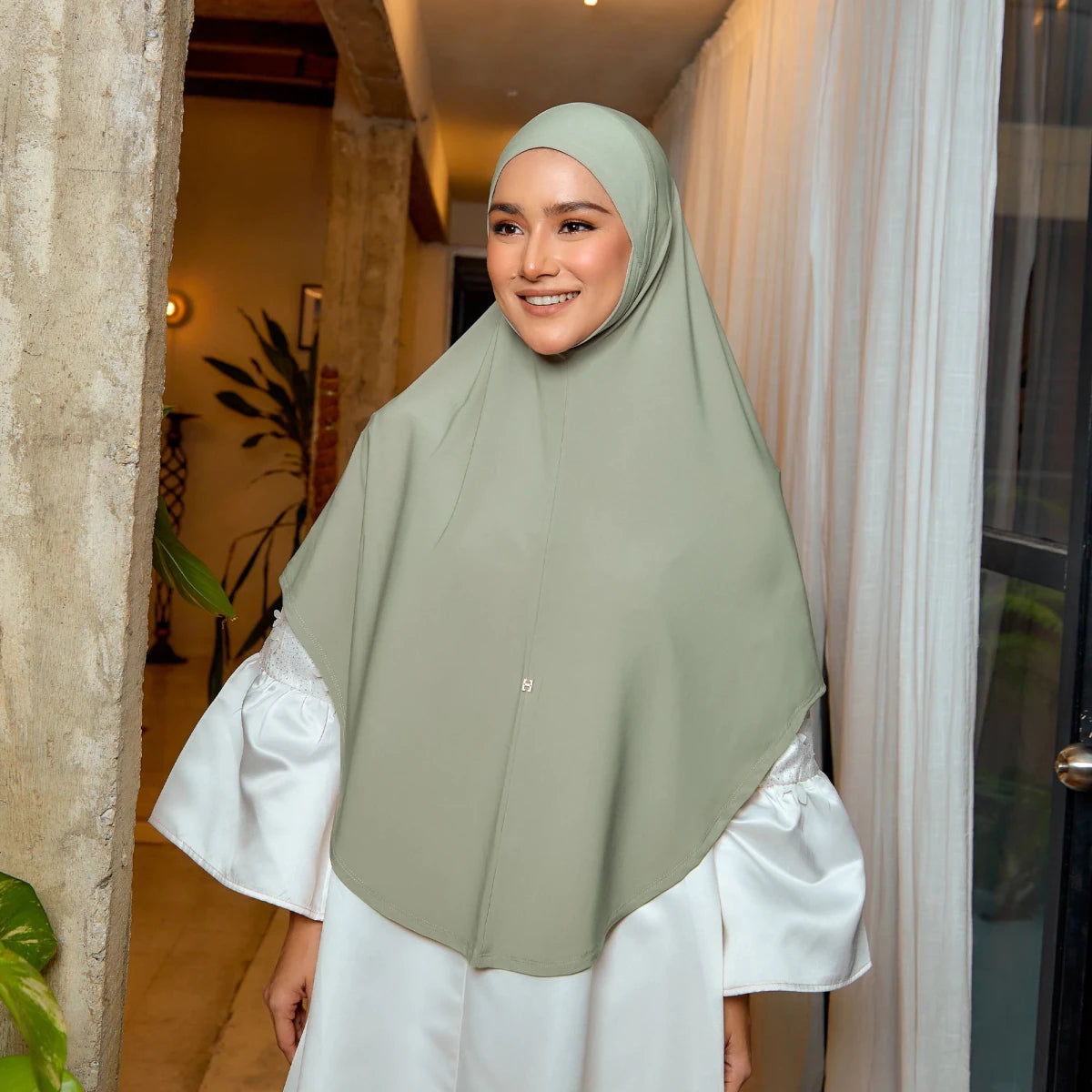 SO-MEDINA in MILKY KIWI