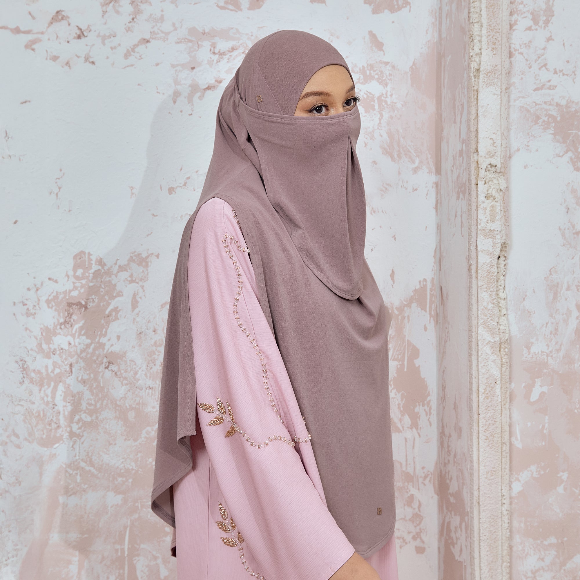 SO-INAYAH in MAPLE SHADOW