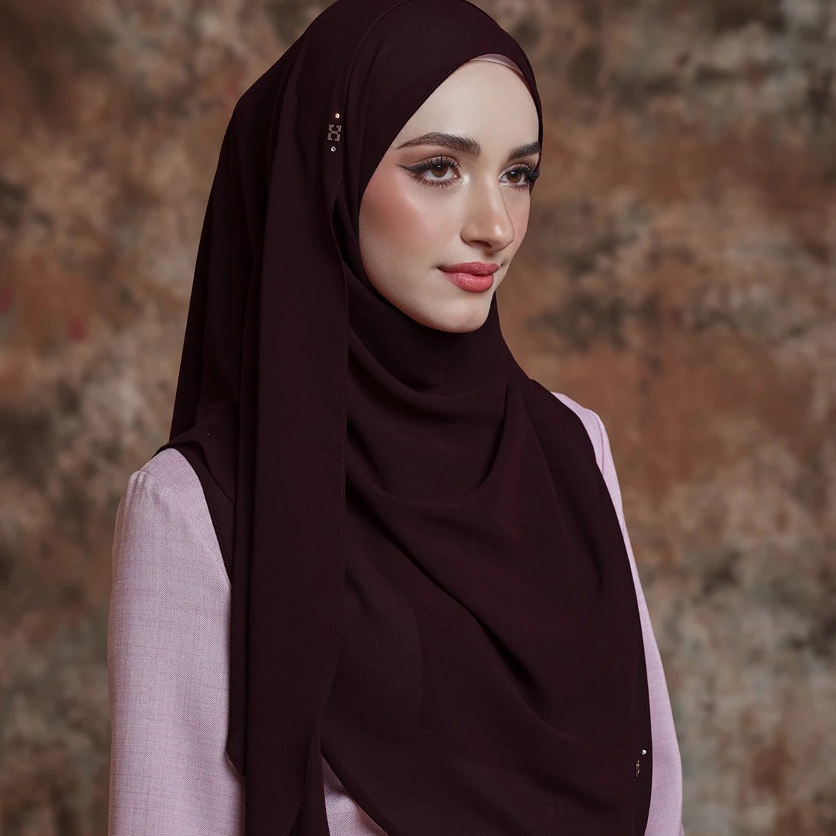 PRETTILY-SO in MAROON