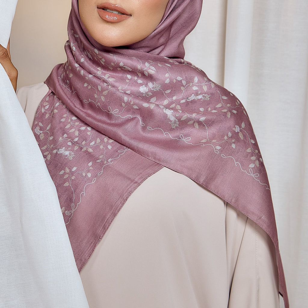 PS-SOFT EMBOSSED SEMILIR DAUN in PLUM ROSE