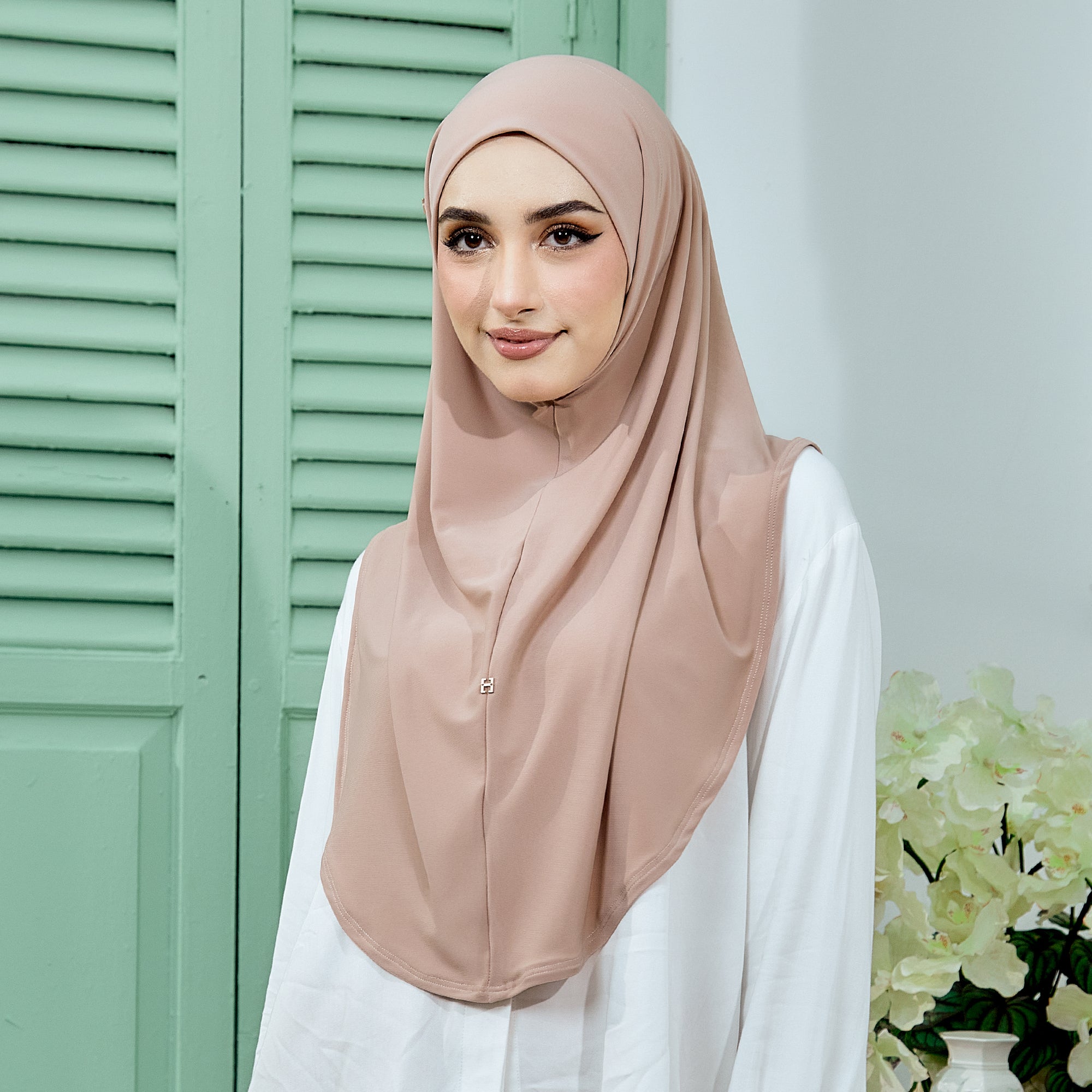 SO-ESSENA BASIC in PEACHY ASH