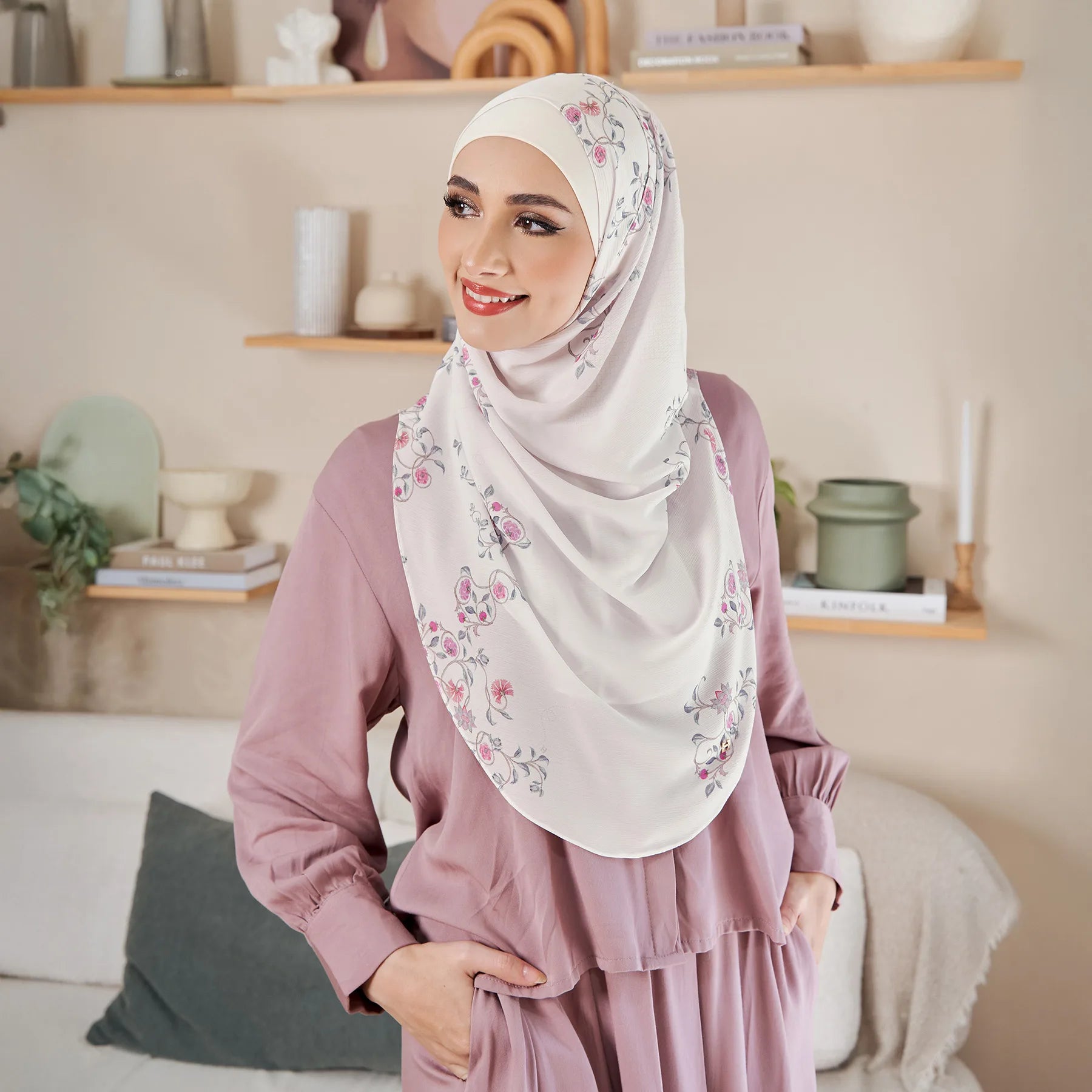 DREAMY-SO ISTANBUL CHARM in POWDER