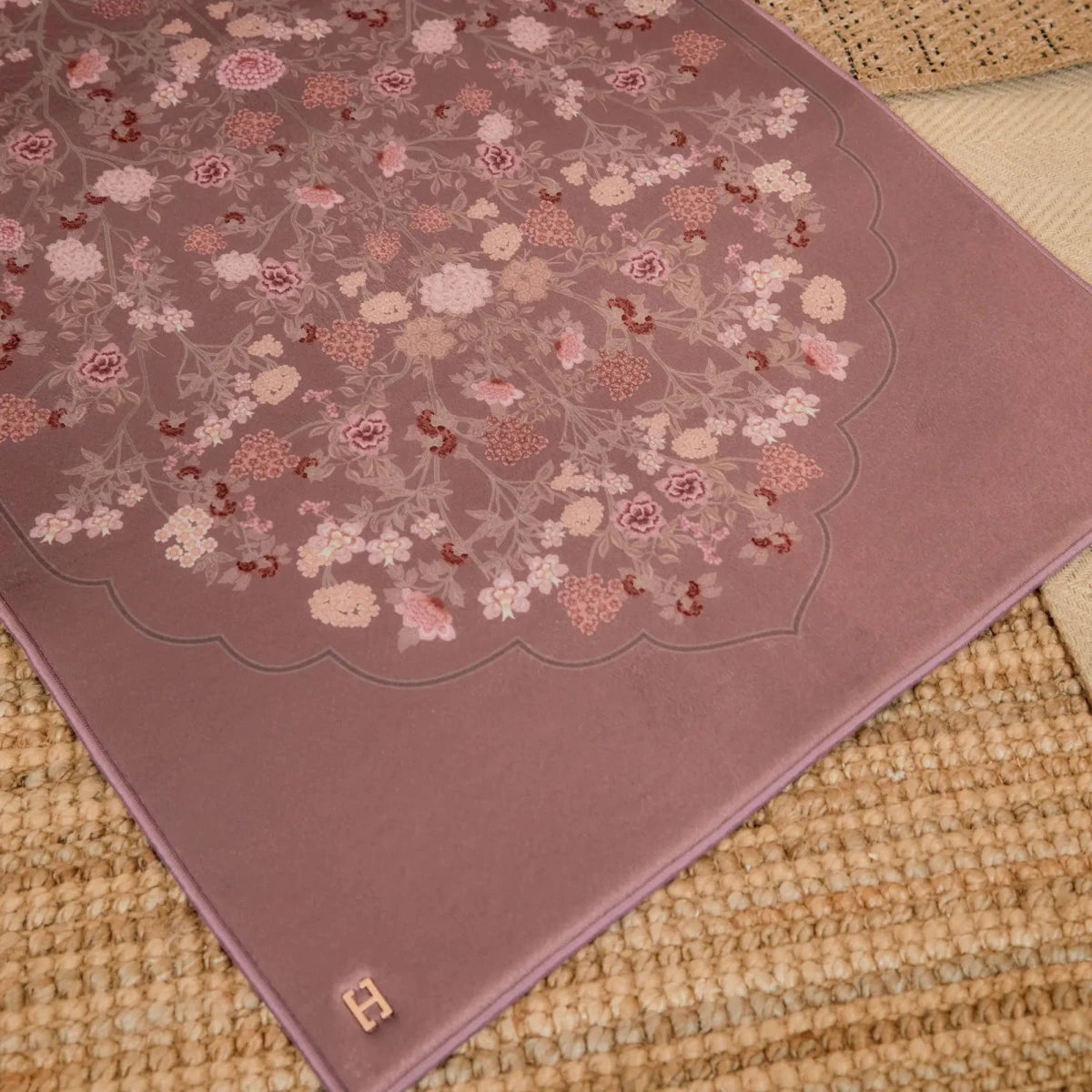 SAJDA HAYAT in ROSEWOOD