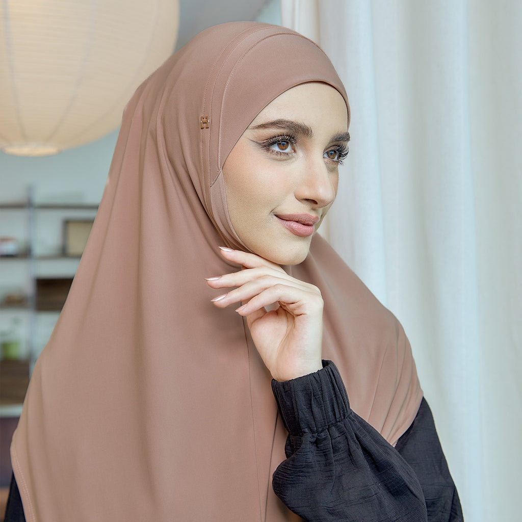 SO-MAHWISH IK in TUSCANY