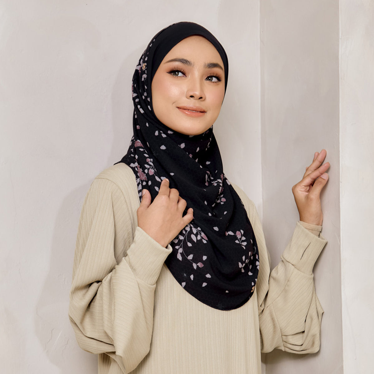 TWEELY-SO BASIC TAFETA in BLACK