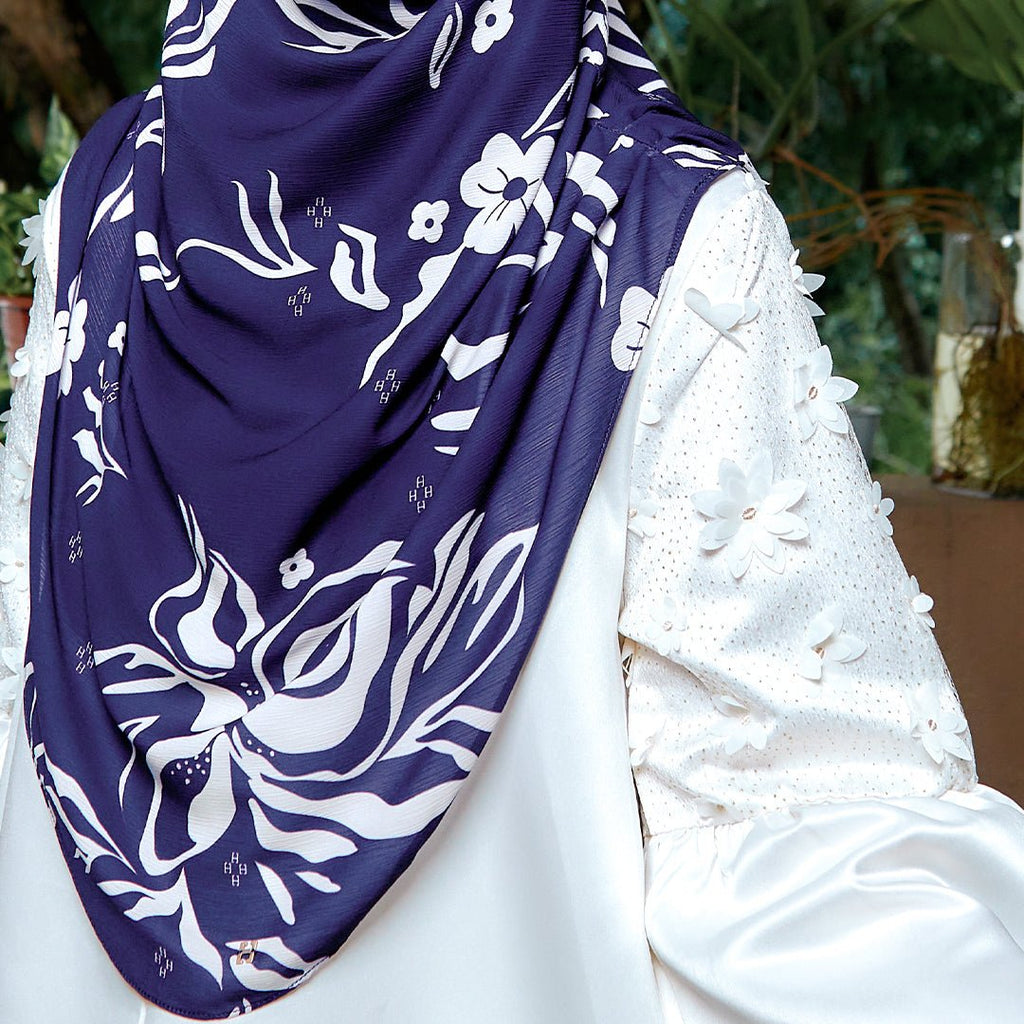 TWEELY-SO BASIC SEPHIA in TORY BLUE