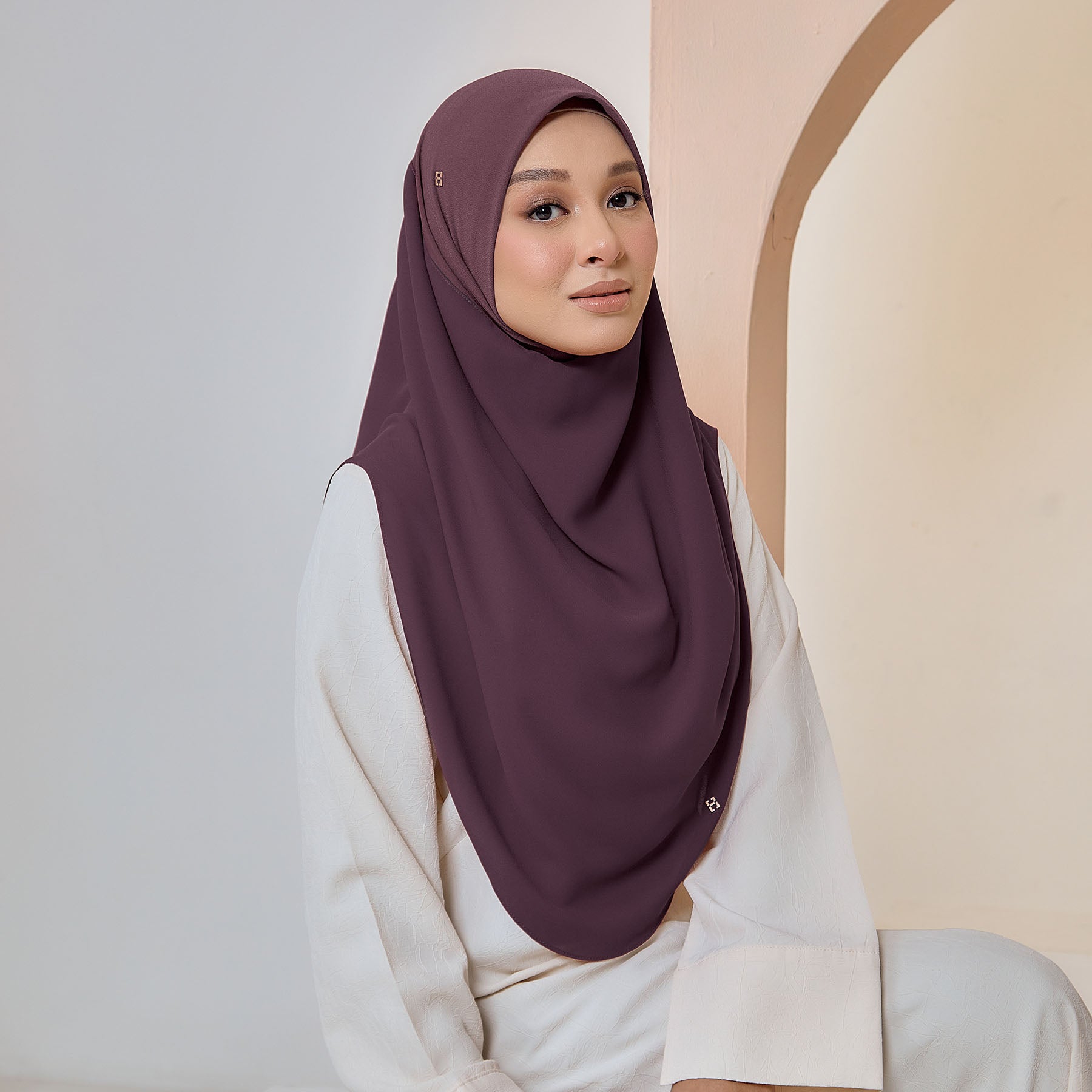 GRACEFULLY-SO PLAIN in CHOCOLATE RAISIN