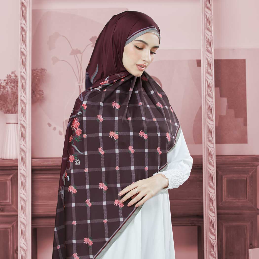 PS-ZENDEYA in BURGUNDY