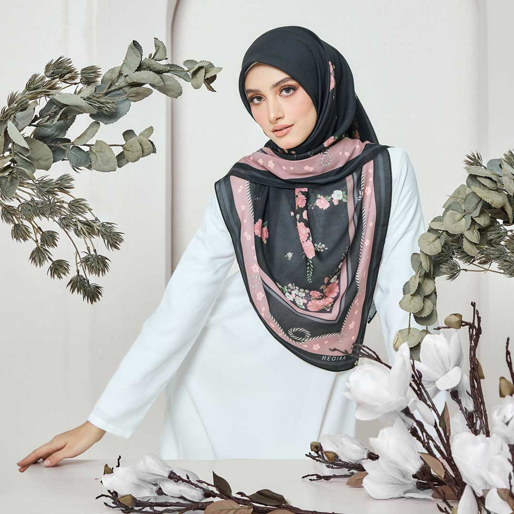 PS-COTTAGE ROSE VOILE in BLACK