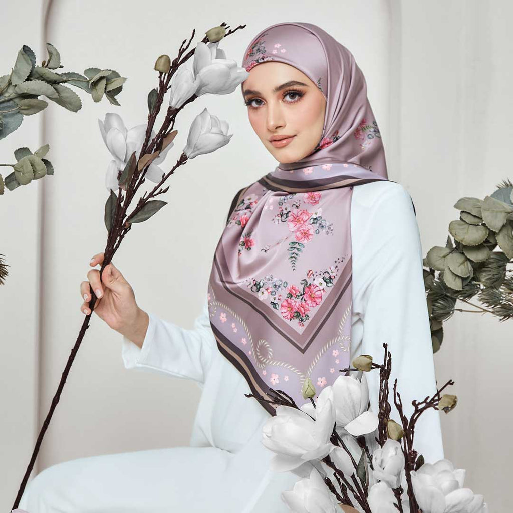 PS-COTTAGE ROSE SATIN in THISTLE