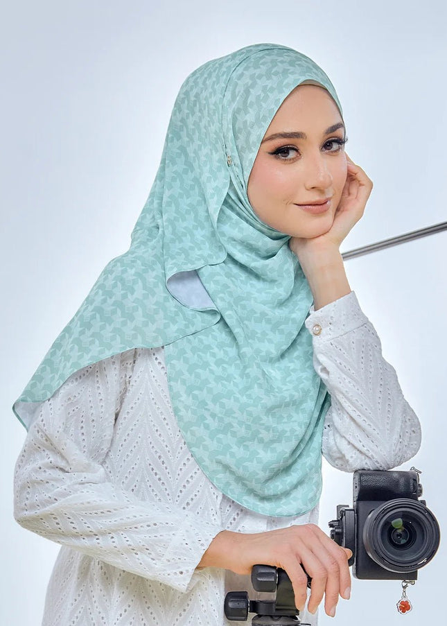 FAIRY-SO MINJI in SPEARMINT