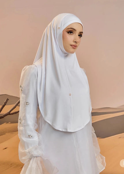SO-MEDINA TRUE in WHITE