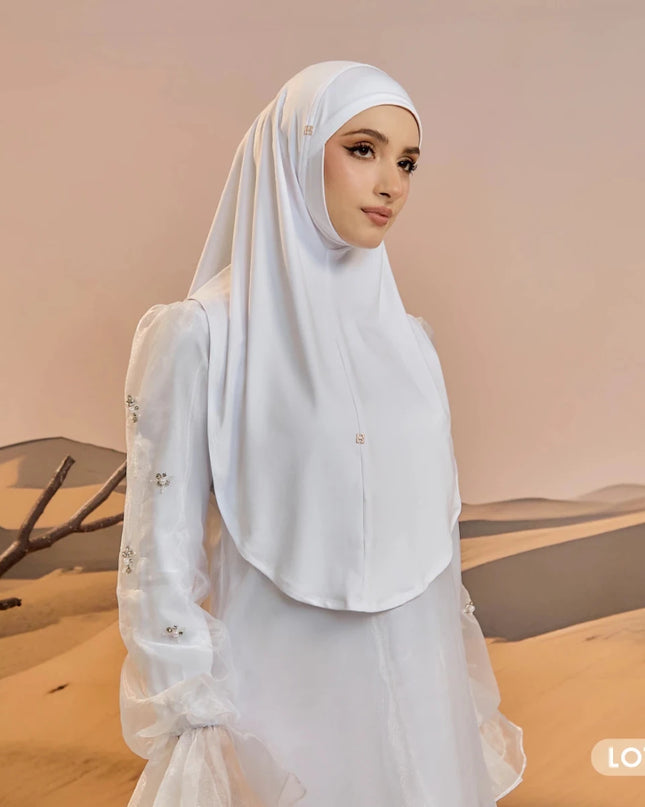 SO-MEDINA TRUE in WHITE