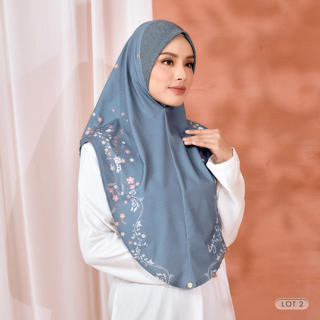 SO-MABEL CHARMS in LAGUNA BLUE