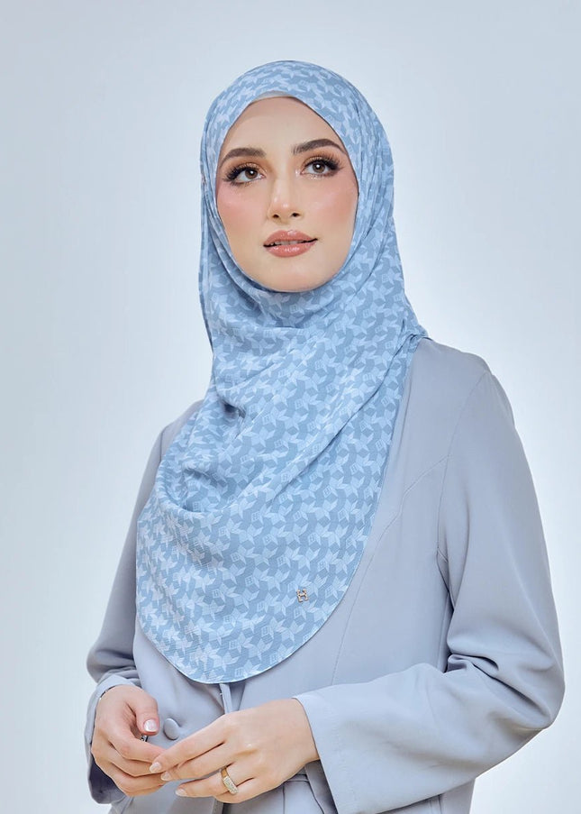 FAIRY-SO MINJI in POWDER BLUE