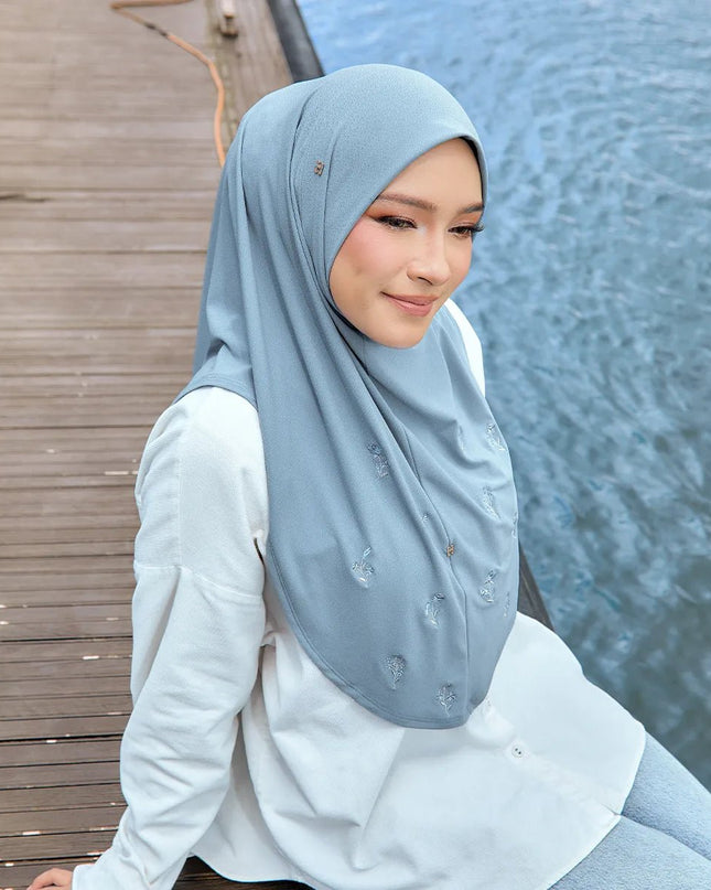 SO-LEA LUXE CAROLINA ROSE in ROCKBLUE