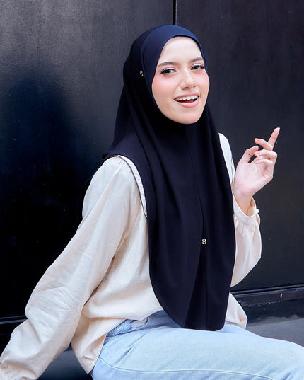 SO-YOUNG in NAVY