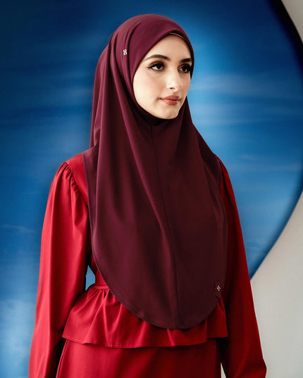 SO-LEA in VELVET BERRY
