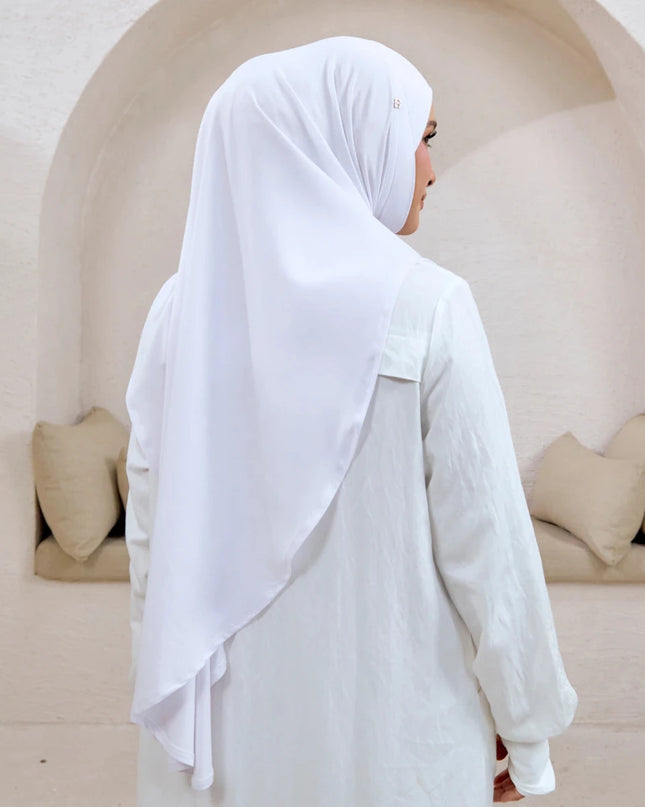 SO-NAWRA TRUE in WHITE