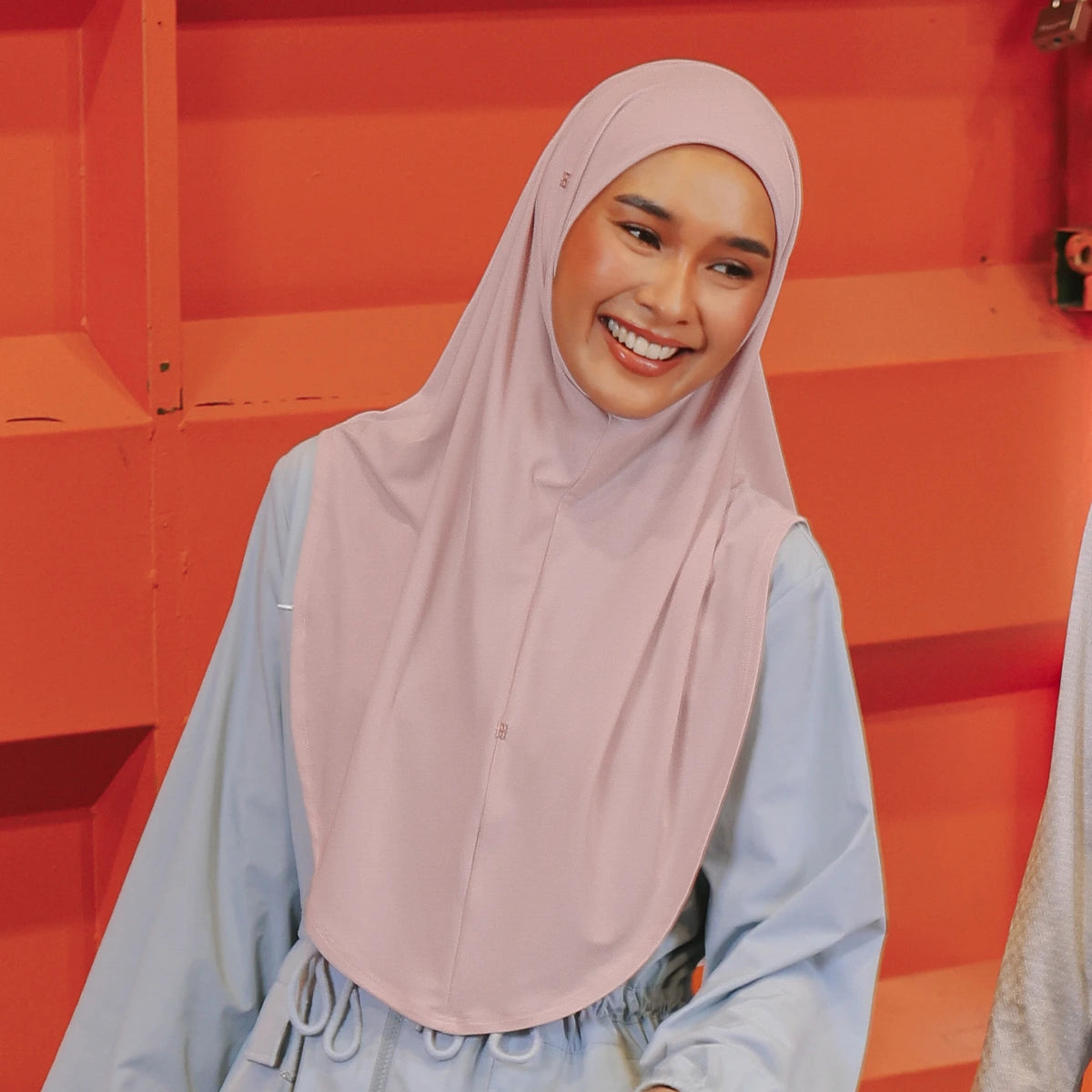 SO-ELESSIA in POWDER PINK