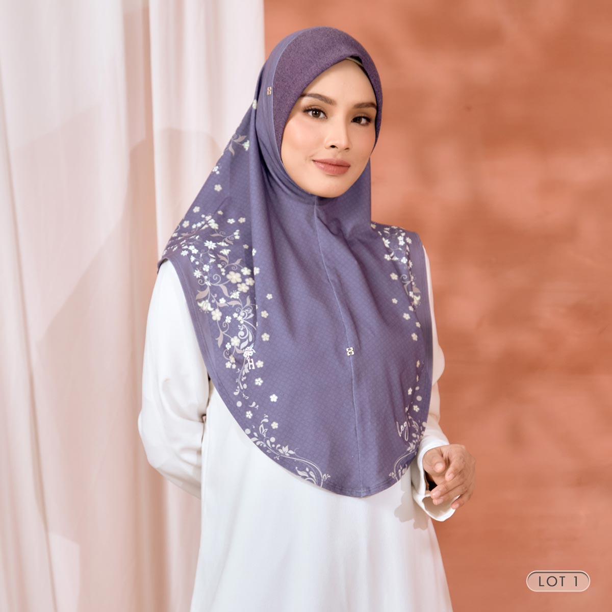 SO-MABEL CHARMS in VIOLETTA