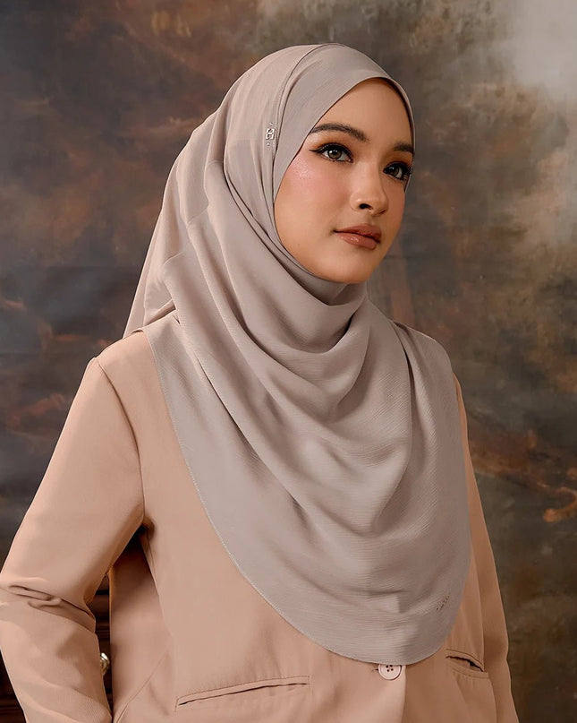 TWEELY-SO PLAIN in DUSTY BEIGE