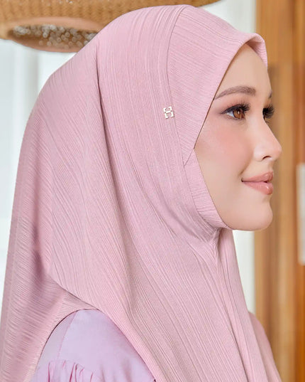 SO-HELENA in VEILED ROSE