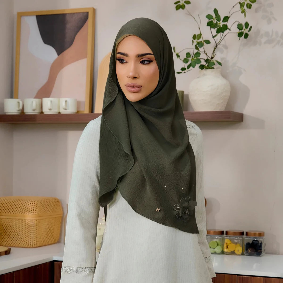 SWEETLY-SO LUXE HANAMEERAN in SEAWEED