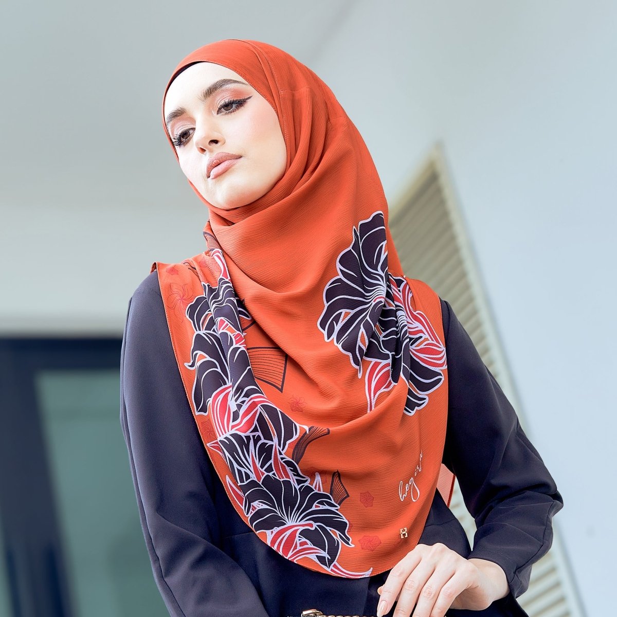 TWEELY-SO BOLD BATIK in BRICK
