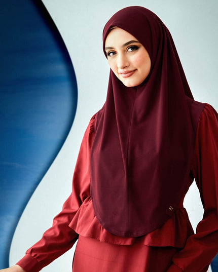 SO-LEA in VELVET BERRY