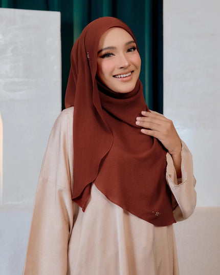 SWEETLY-SO PLAIN in RUST